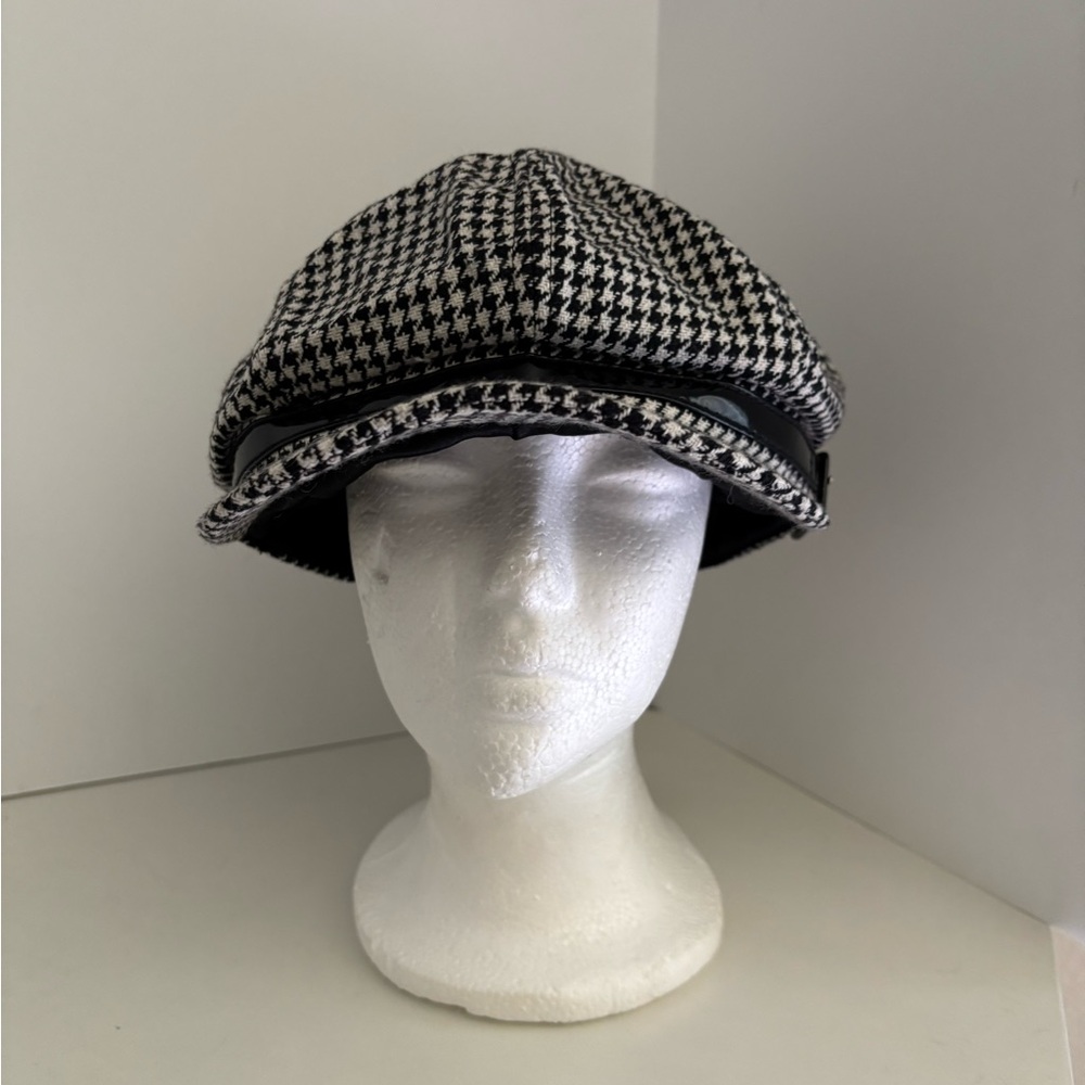NWT Passport Accessories Black & White Houndstooth Newsboy Cap - Picture 2 of 5